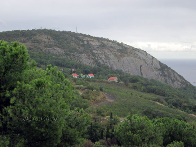 Фото Крым, Алушта, вид на гору Кастель
