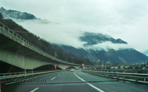 Поездка на автомобиле по Швейцарии