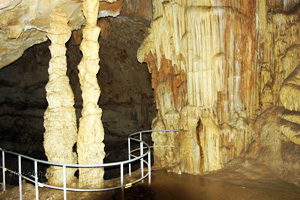 пещера Эмине-Баир-Хосар фото