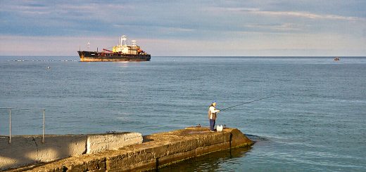рыбалка Алушта волнорез фото Александр Ельчищев